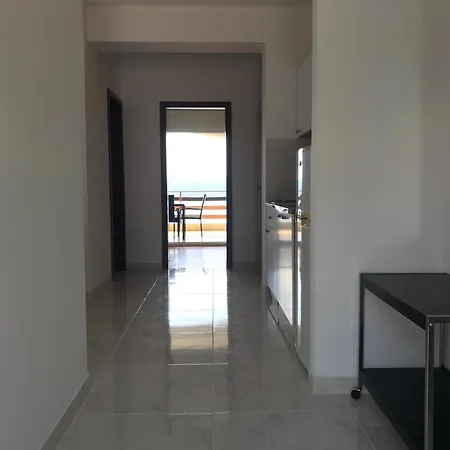 Апартаменты Seaview L *